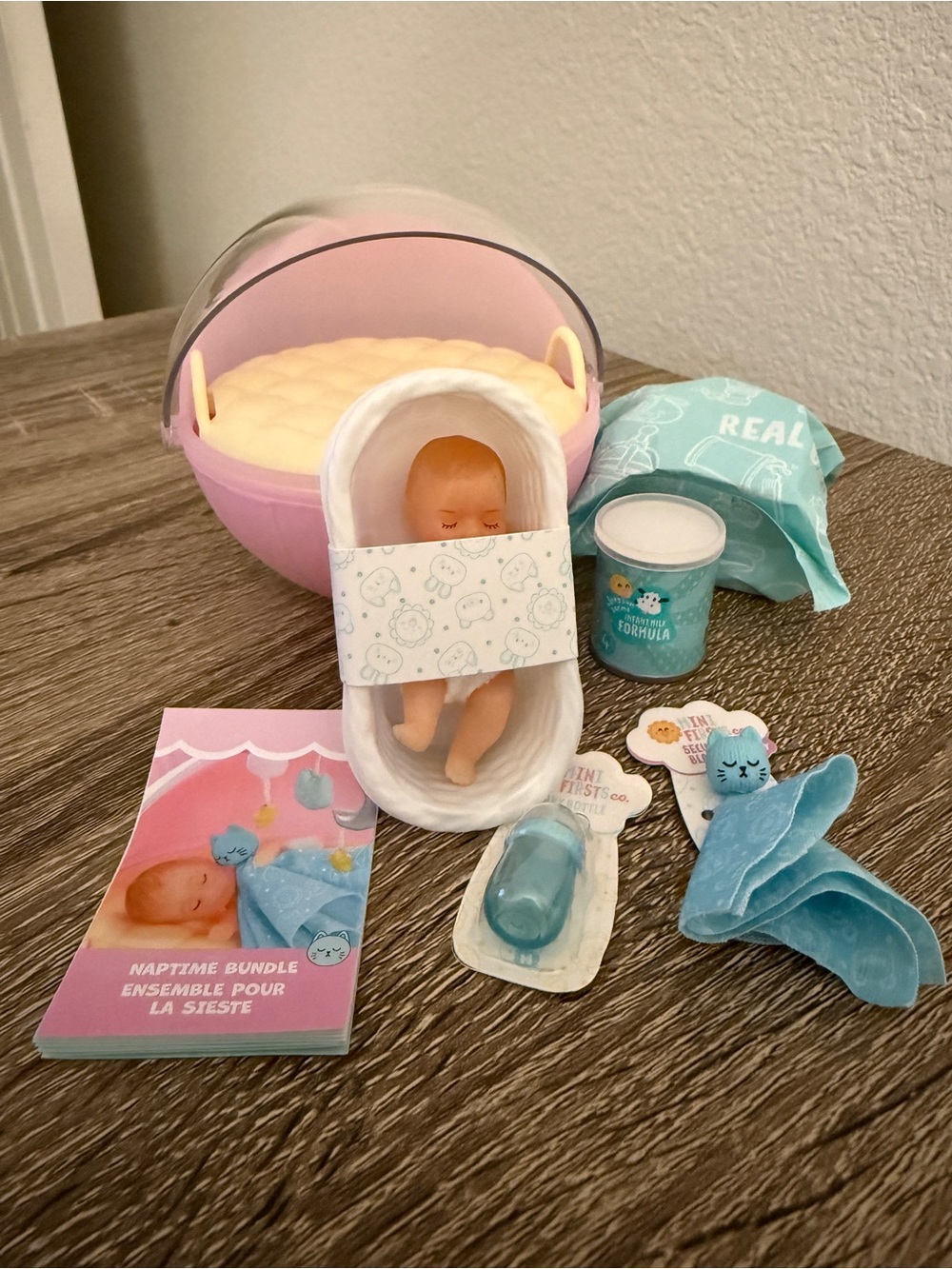 Miniverse Make It Mini Real Baby Nurturing~ Naptime Bundle